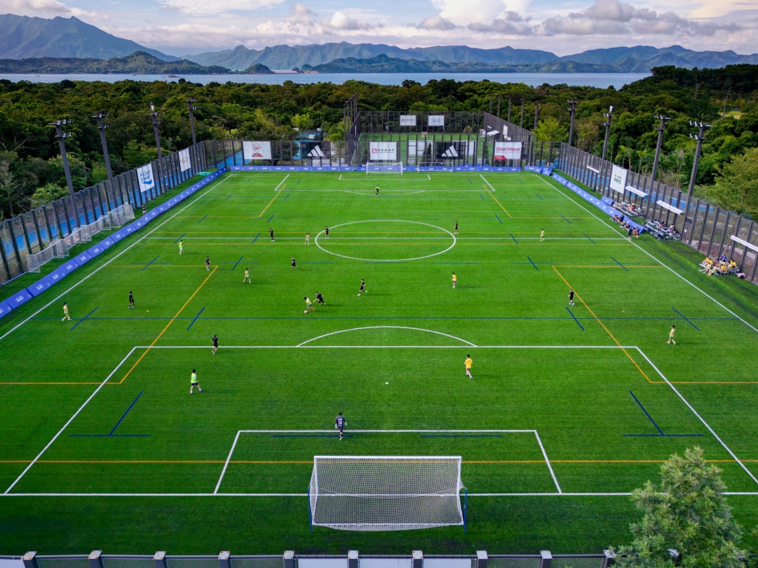 半场：云南1-0西海岸，奥斯卡助攻恩里克闪击